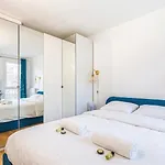 Guestready - Chic Apt Near Passerelle Bichat