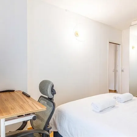 Guestready - Chic Near Passerelle Bichat * Paris